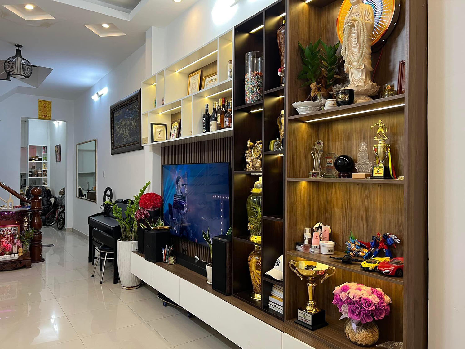 Bán nhà Đường Nguyễn Đình Chính, Quận Phú Nhuận tuyệt đẹp nhà phố 3 lầu, 4 phòng trong hẻm văn minh